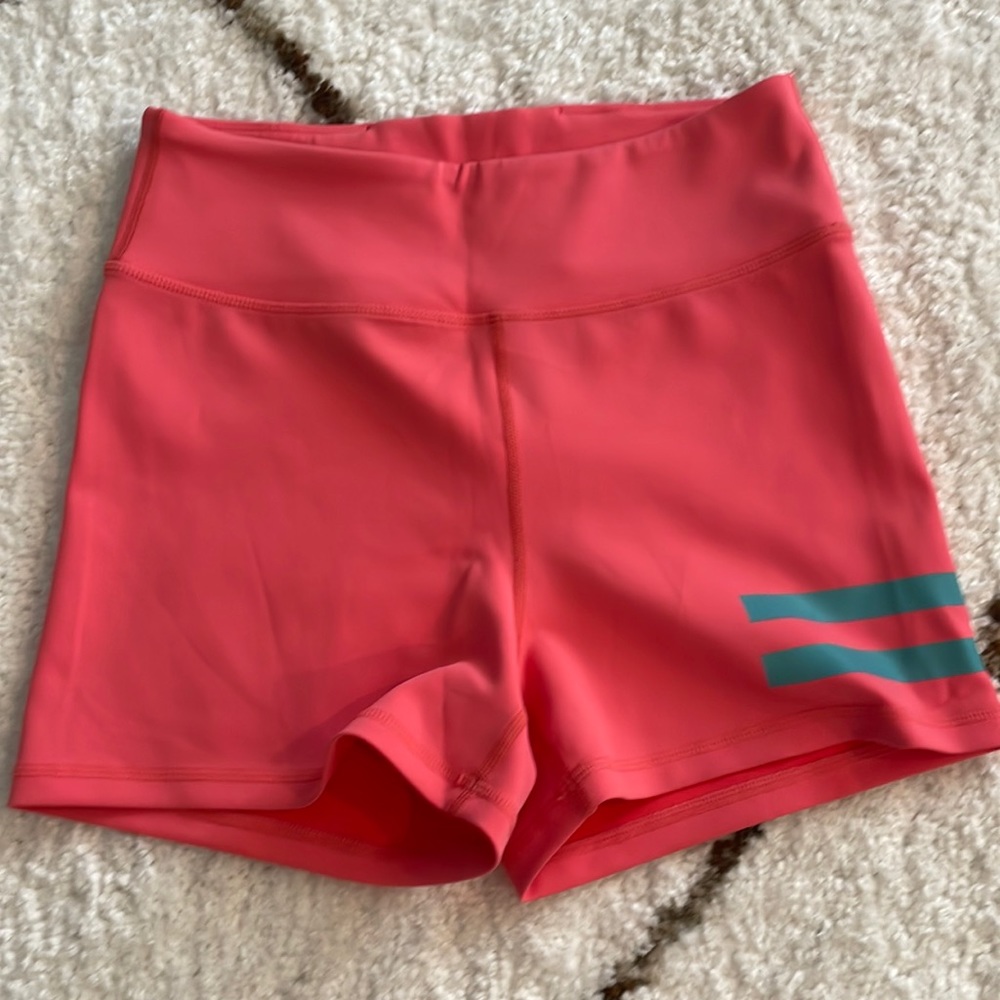 NWOT Revolve Love Wave board shorts
